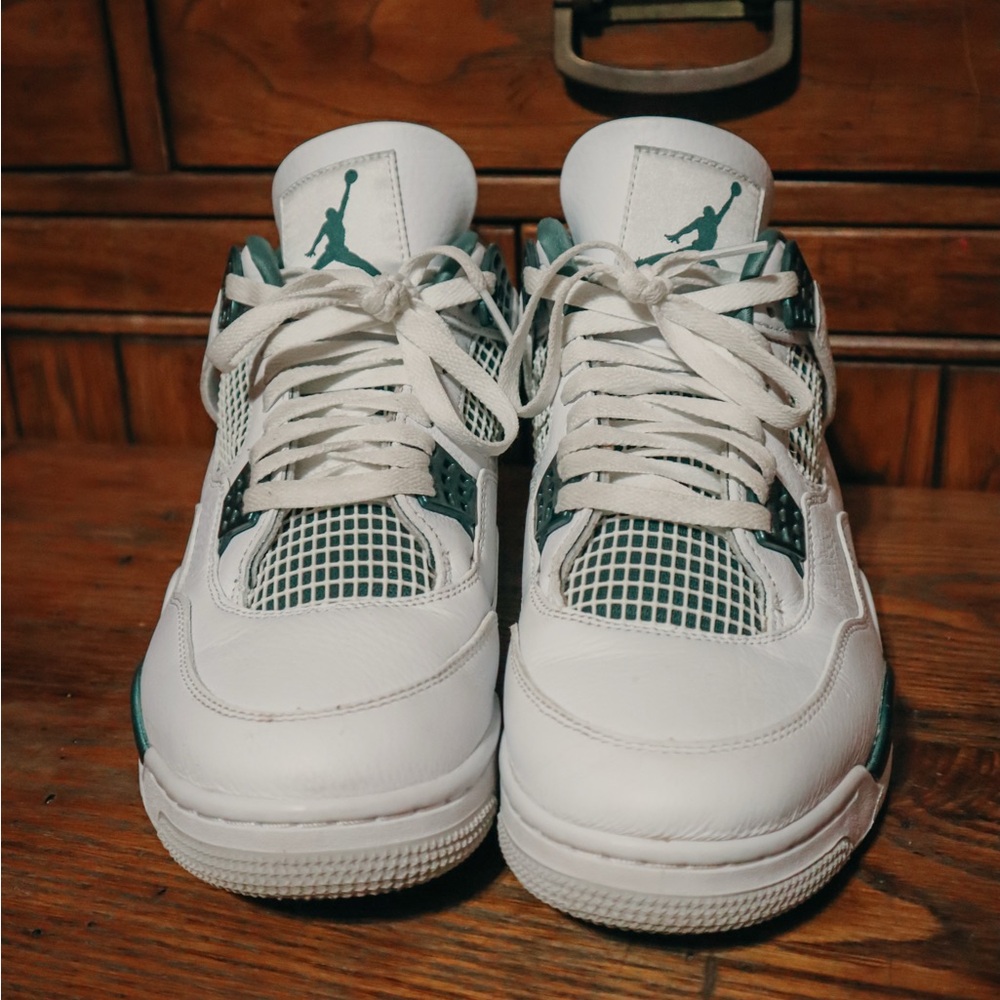 Jordan Mens White and Green Basketball Sneakers